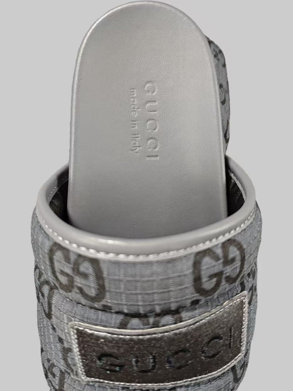 Double-strap flat slippers