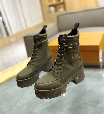 Laureate Platfomm Desert Boot