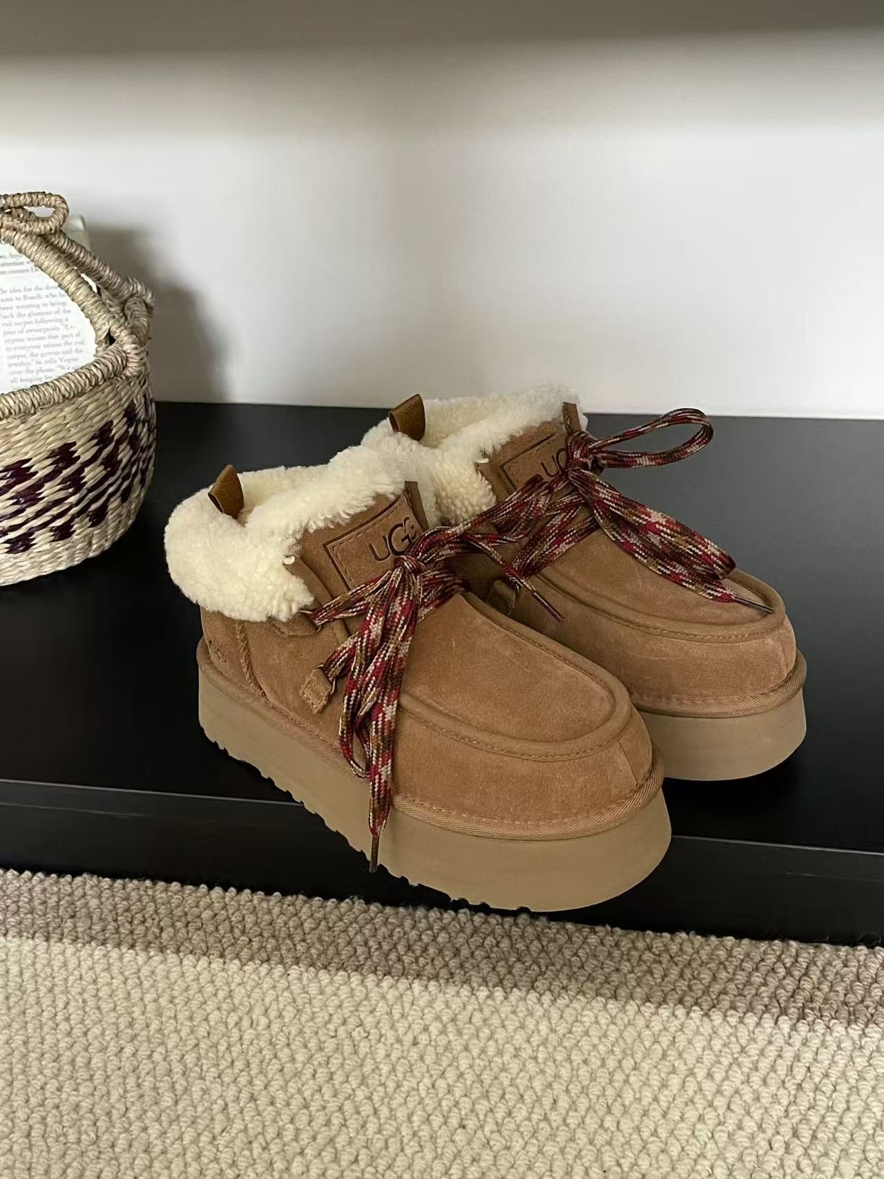 Funkarra Cabin Cuff Slippers