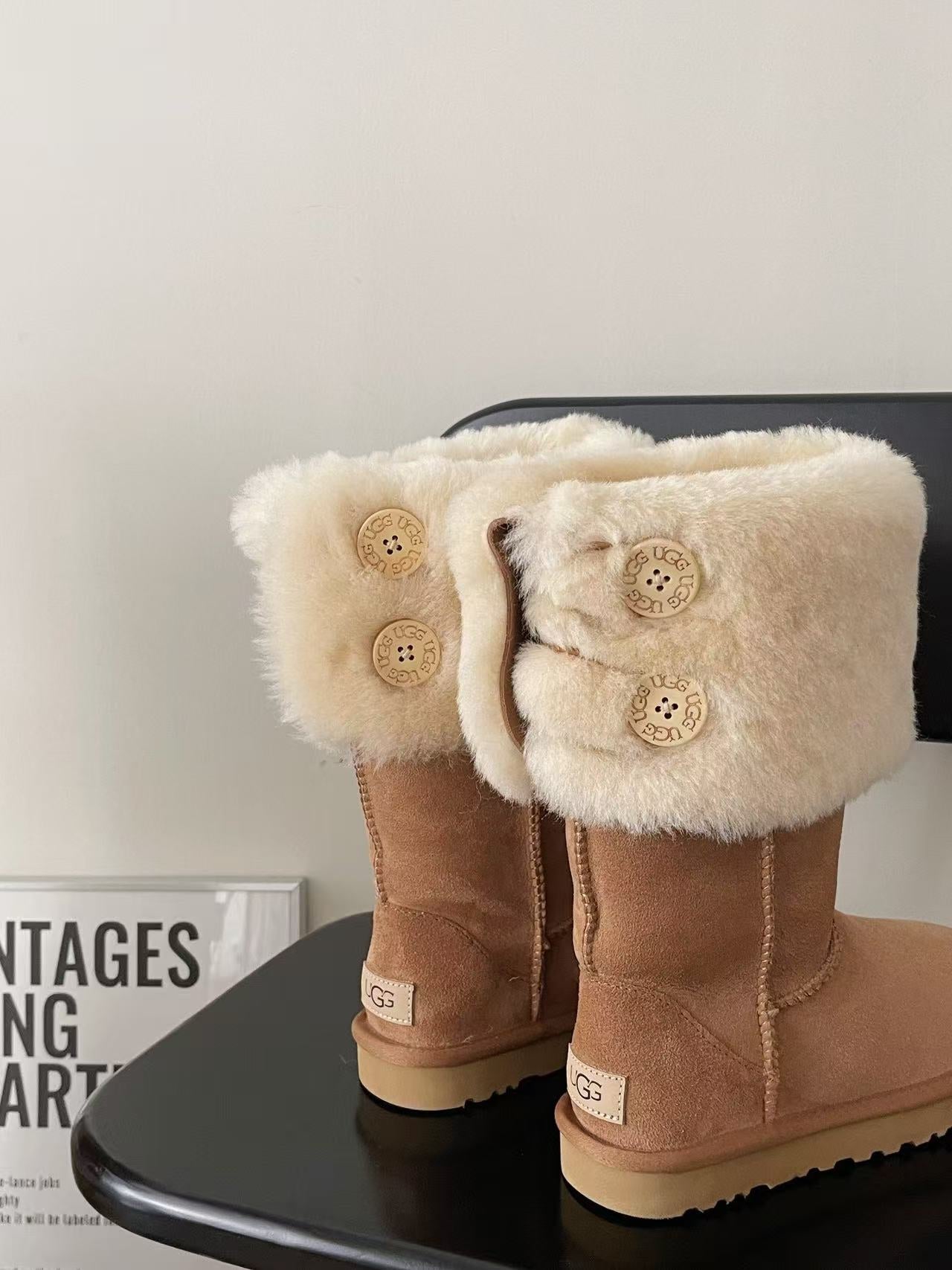 Double-buckle high snow boots
