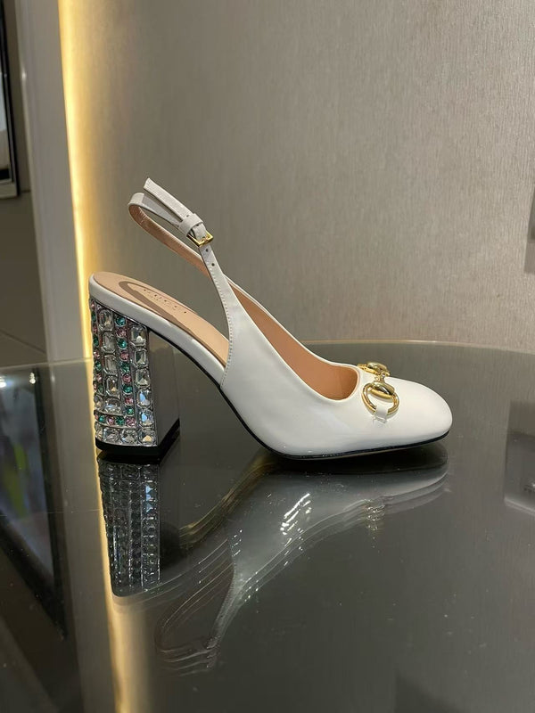 Horsebit pumpwith crystals