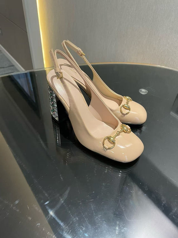 Horsebit pumpwith crystals