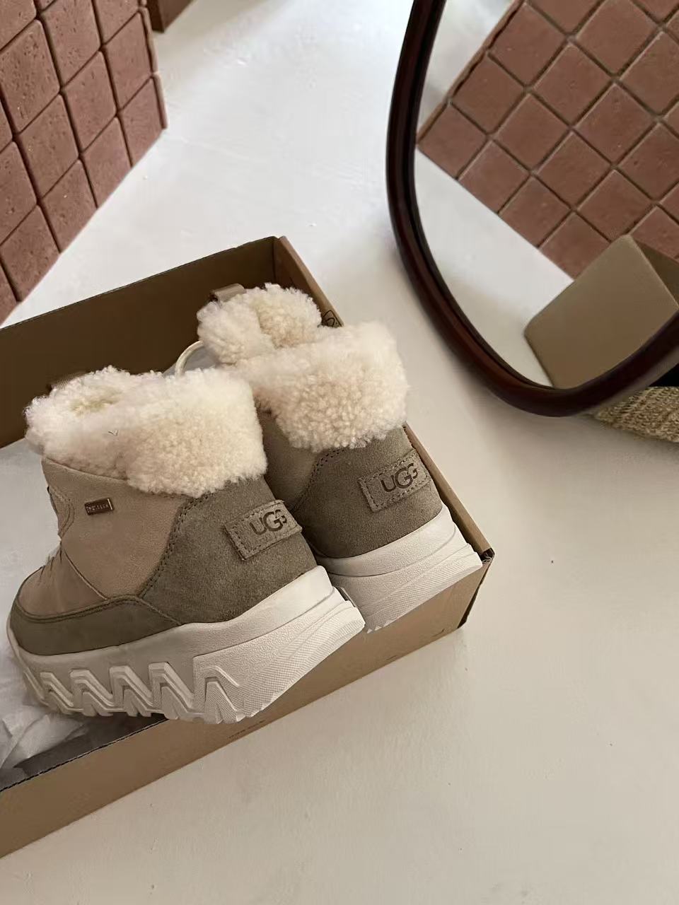 High-top warm casual sports shoes