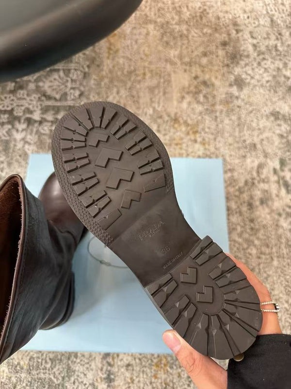 Leather ankle boots series